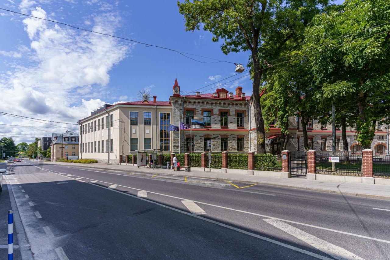 Apartments Near Old Town Таллин Экстерьер фото